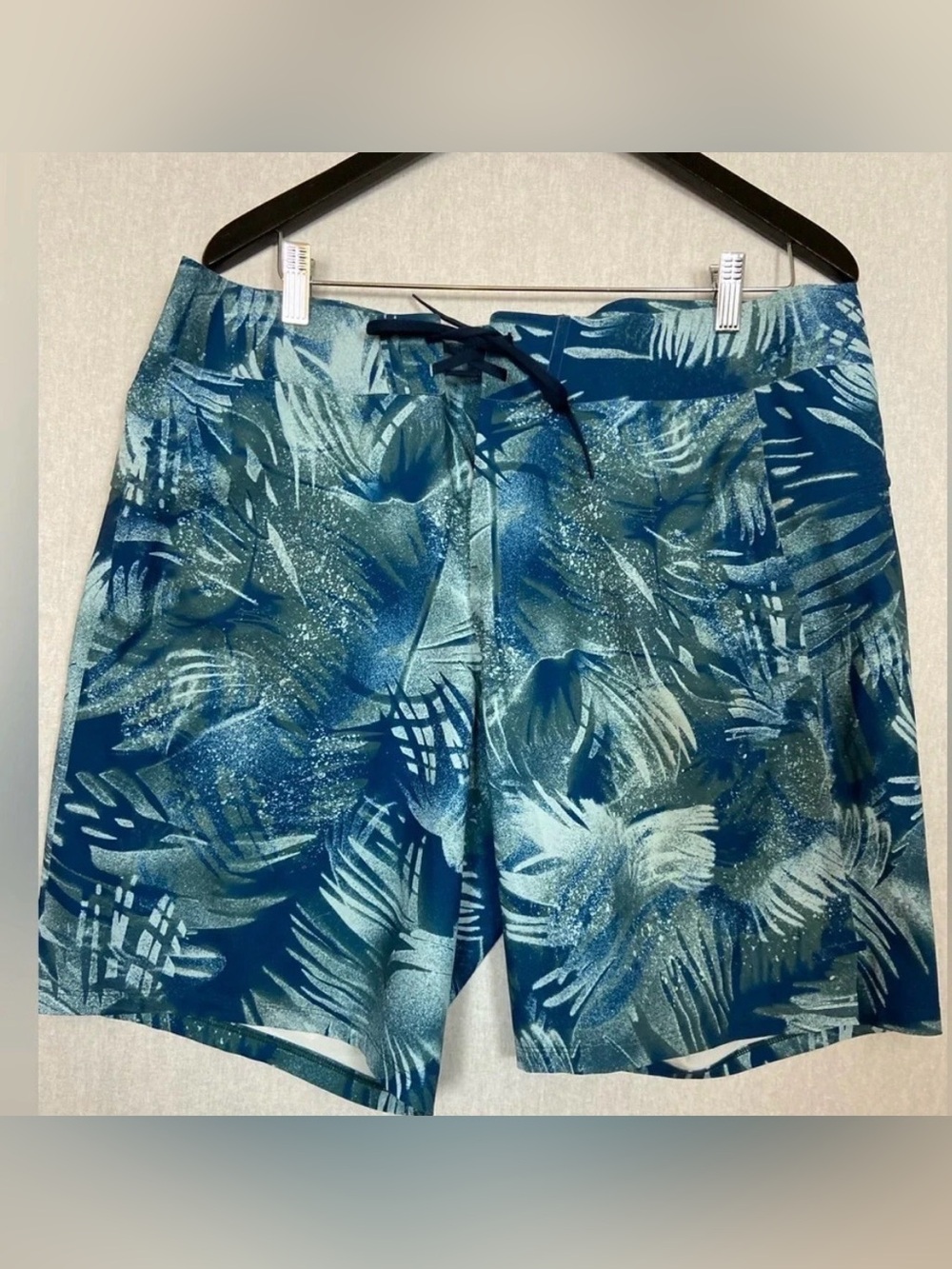 Lululemon Athletica Current State Swim Beach Board Shorts Sz 36